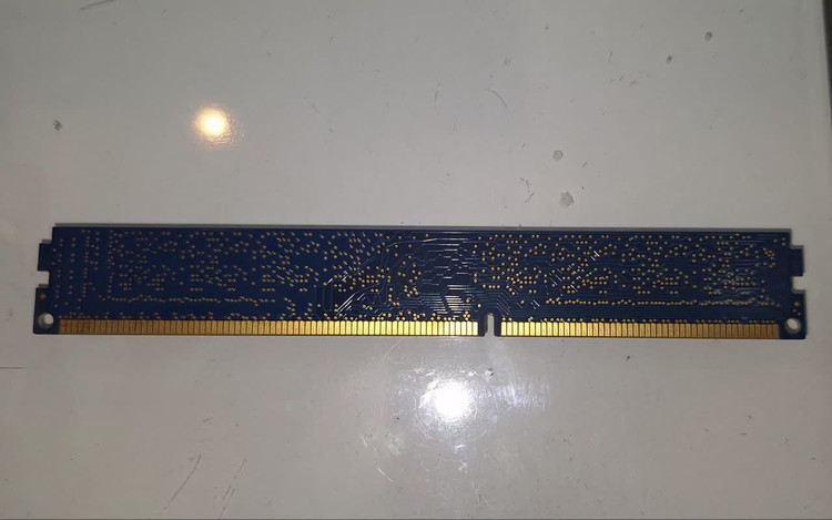 رم کامپیوتر RAM 4GB 1600 KINGMAX flgf65f (کارکرده)